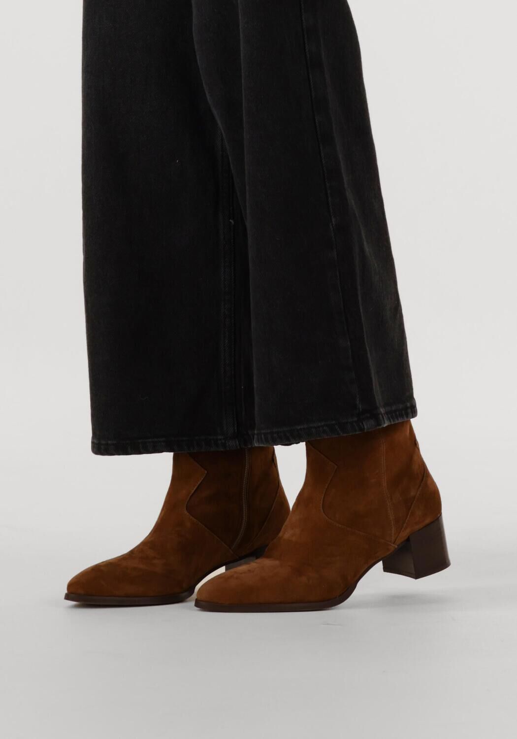 Braune NOTRE-V Stiefeletten 63231 - large