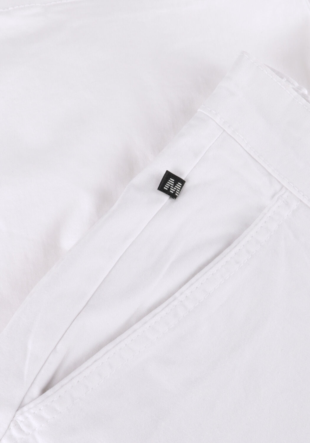 Wei&szlig;e MATINIQUE Kurze Hose MATHOMAS SHORT - large