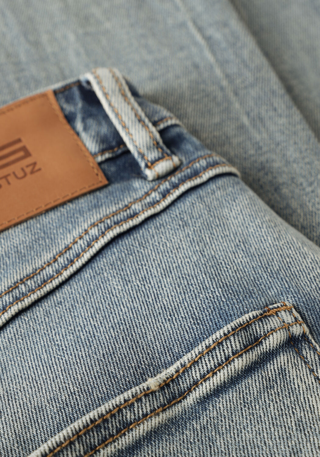 Hellblau GESTUZ Wide jeans GZSARA HW WIDE JEANS - large