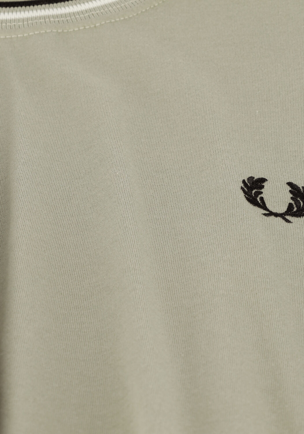 Gr&uuml;ne FRED PERRY T-shirt TWIN TIPPED T-SHIRT - large