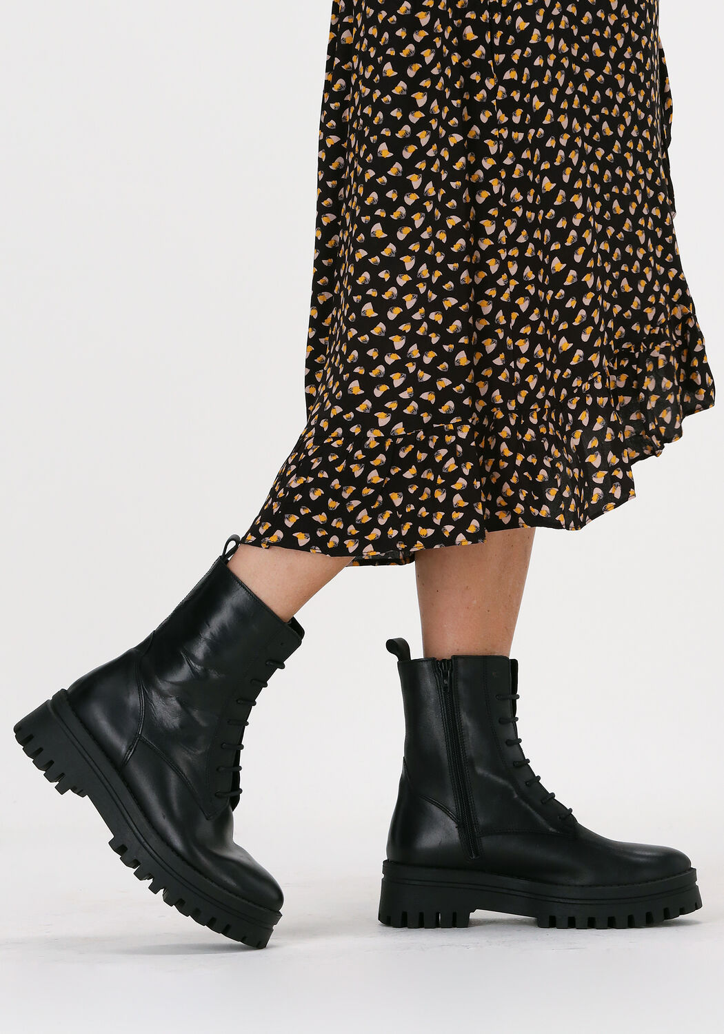 Schwarze OMODA Schn&uuml;rboots TRONCHETTO ALLACCIATO - large