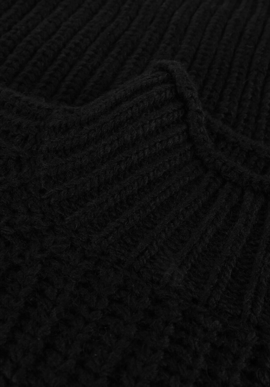 Schwarze NOTRE-V Pullover HEAVY KNIT TOP - large