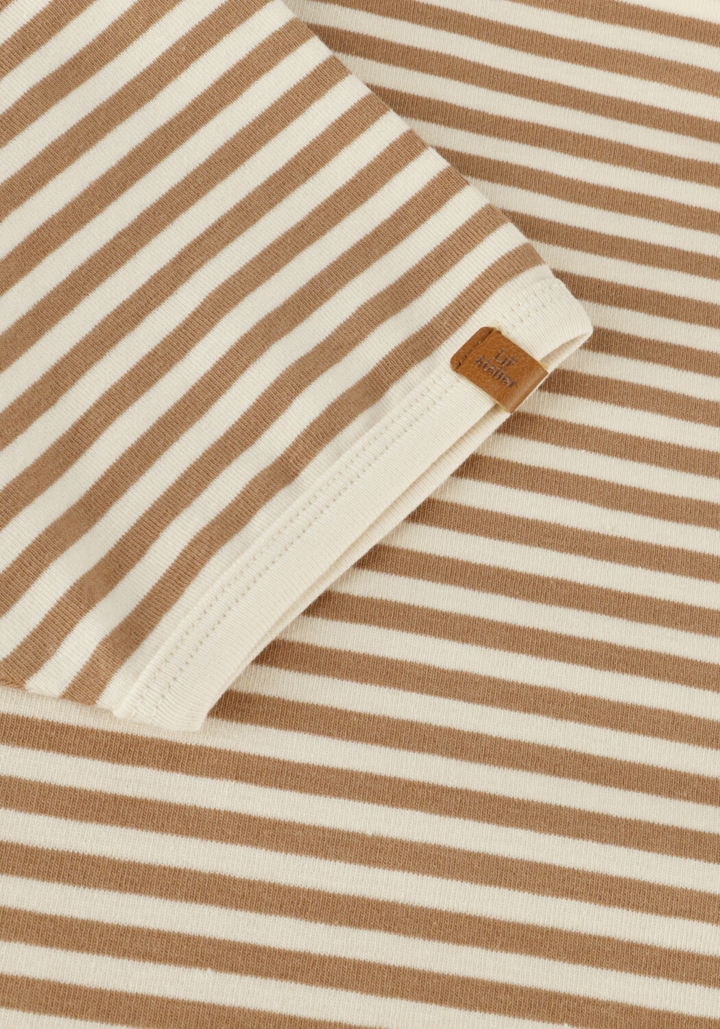 Camelfarbene LIL' ATELIER T-shirt NMMGEO FON LOOSE TOP - large