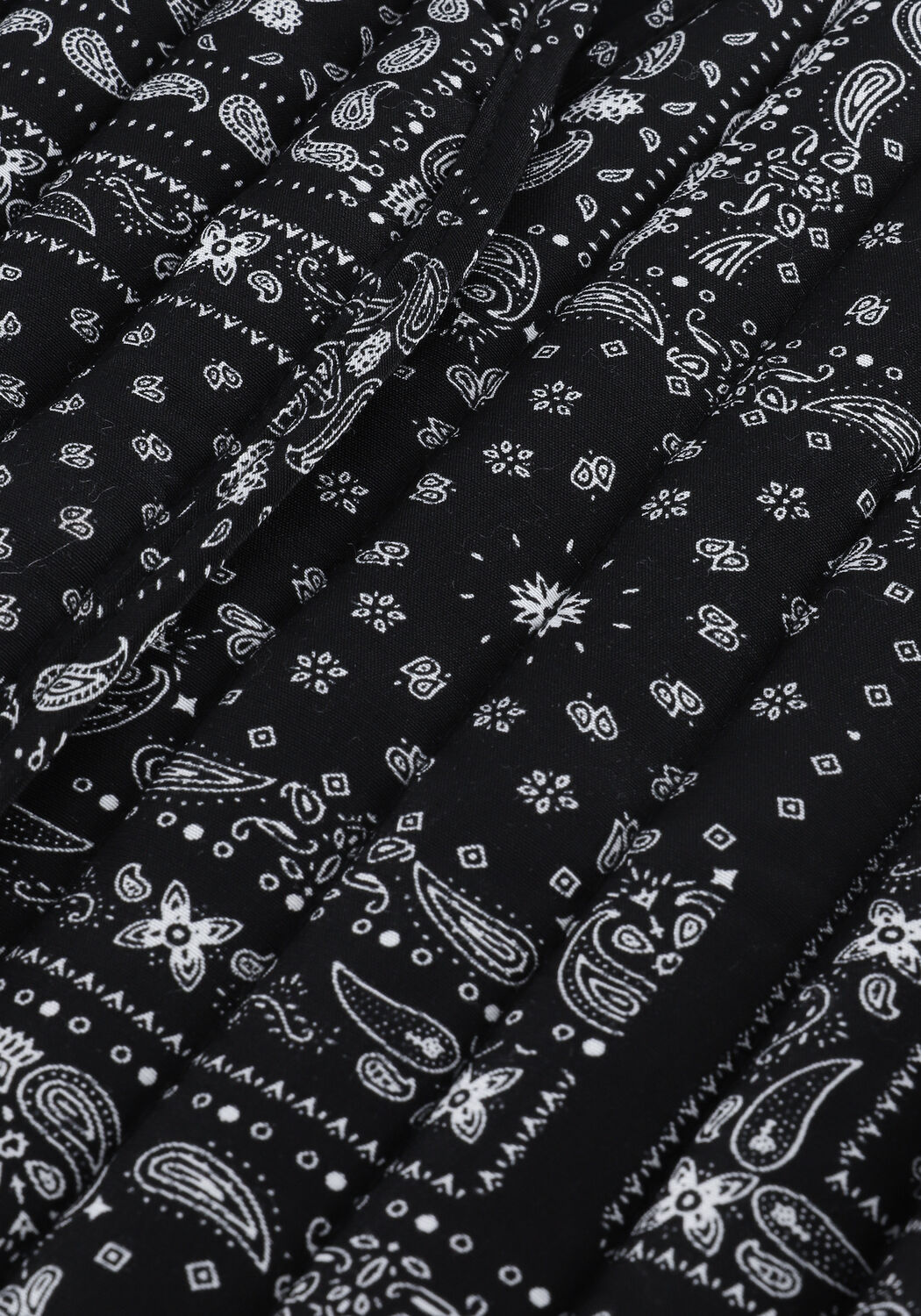 Schwarze JUST FEMALE Gilet MIRACLE VEST - large