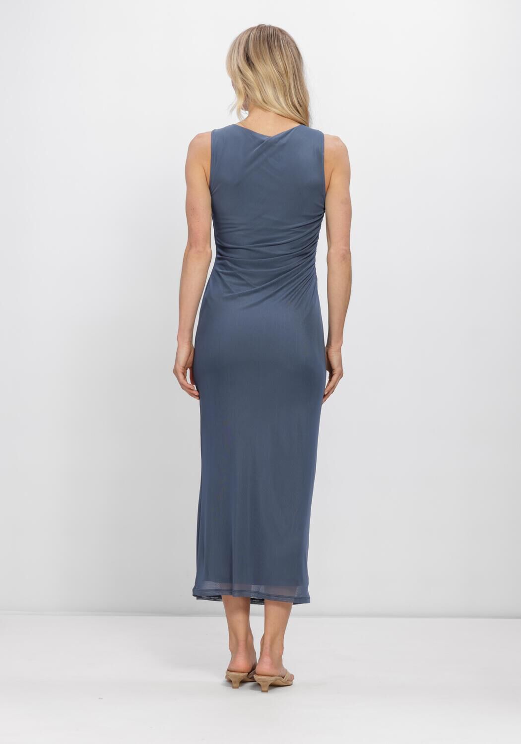 Blaue EDITED Kleider NOURA DRESS - large