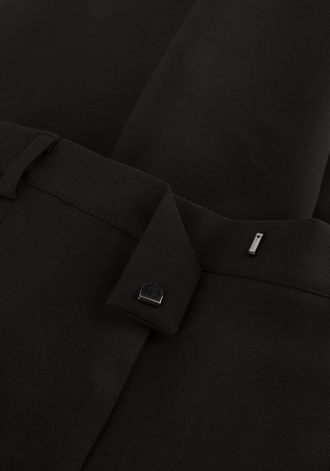 Schwarze ANOTHER LABEL Weite Hose MOORE PLEATED PANTS - large