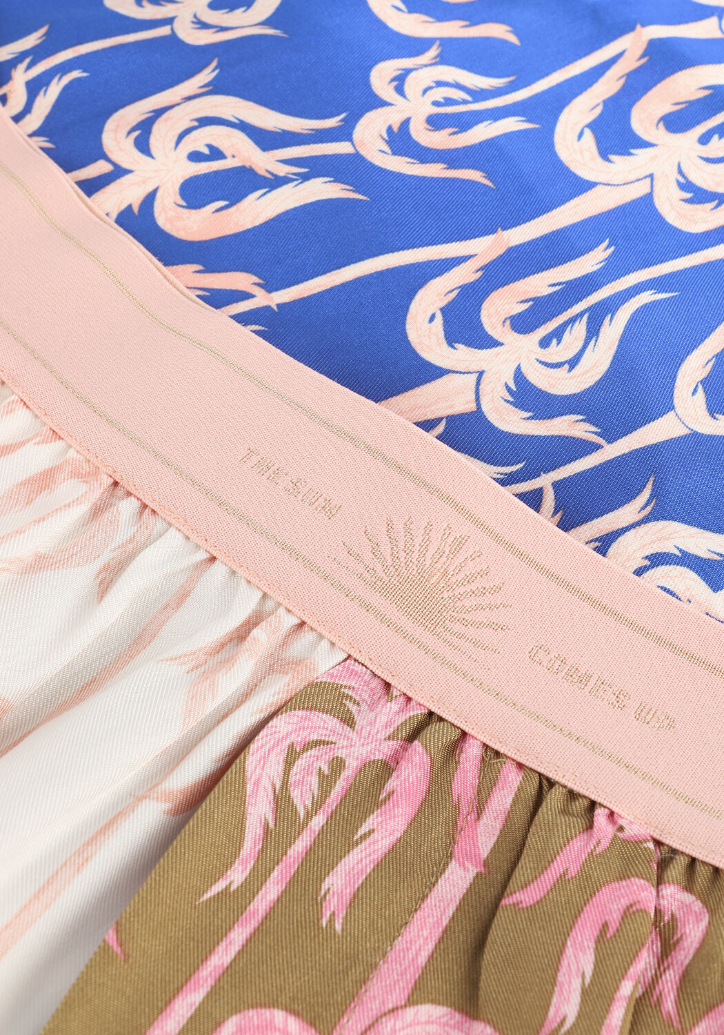 Mehrfarbige/Bunte SCOTCH & SODA Kurze Hose ALLOVER PRINTED HIGH-RISE SHORT WITH ELASTICATED WAISTBAND - large