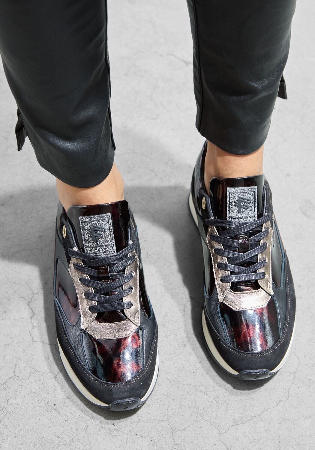 Bronzefarbene FLORIS VAN BOMMEL Sneaker Low MARI 01.11 - large