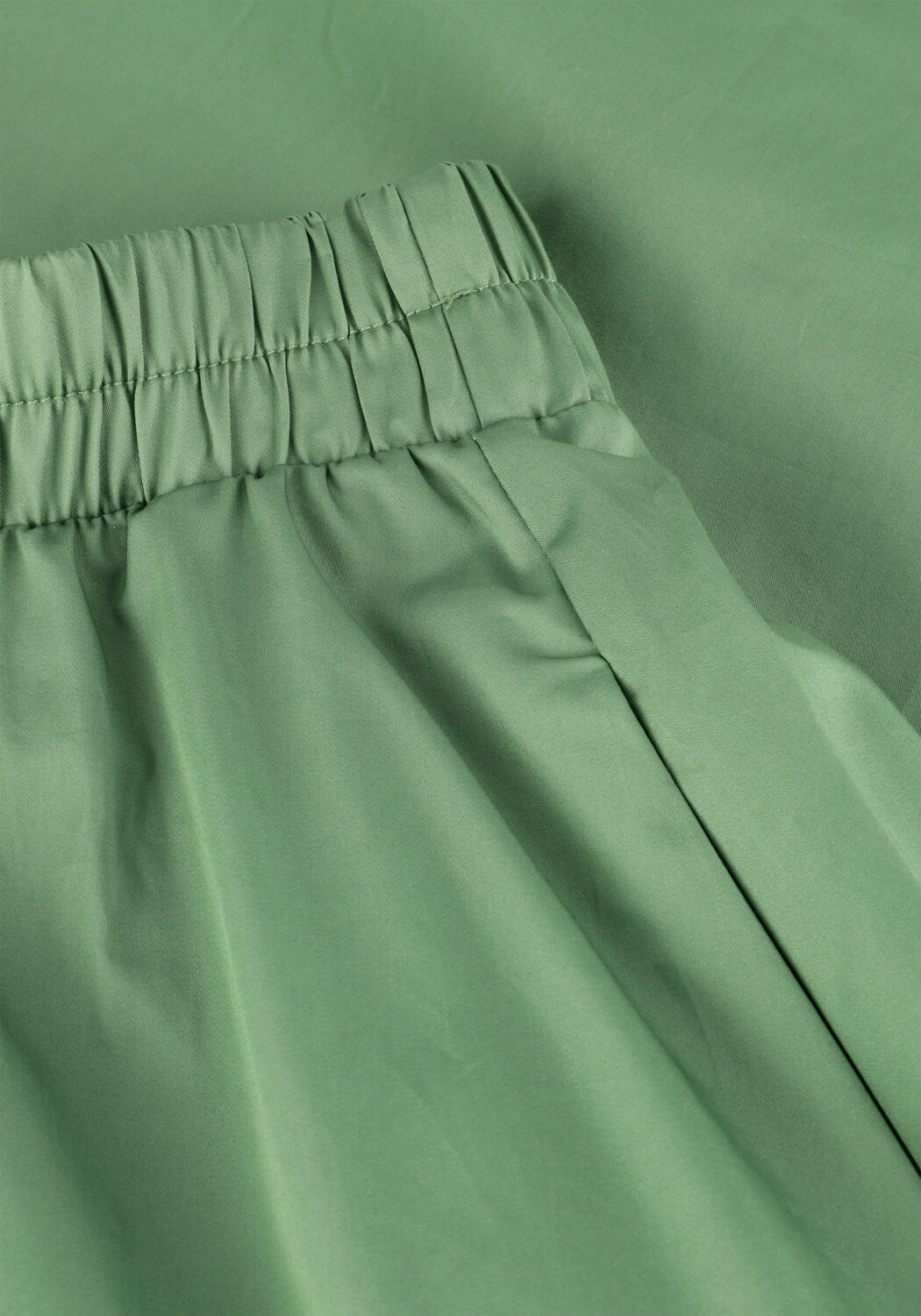 Gr&uuml;ne DEVOTION Maxirock EUTOPIA - large