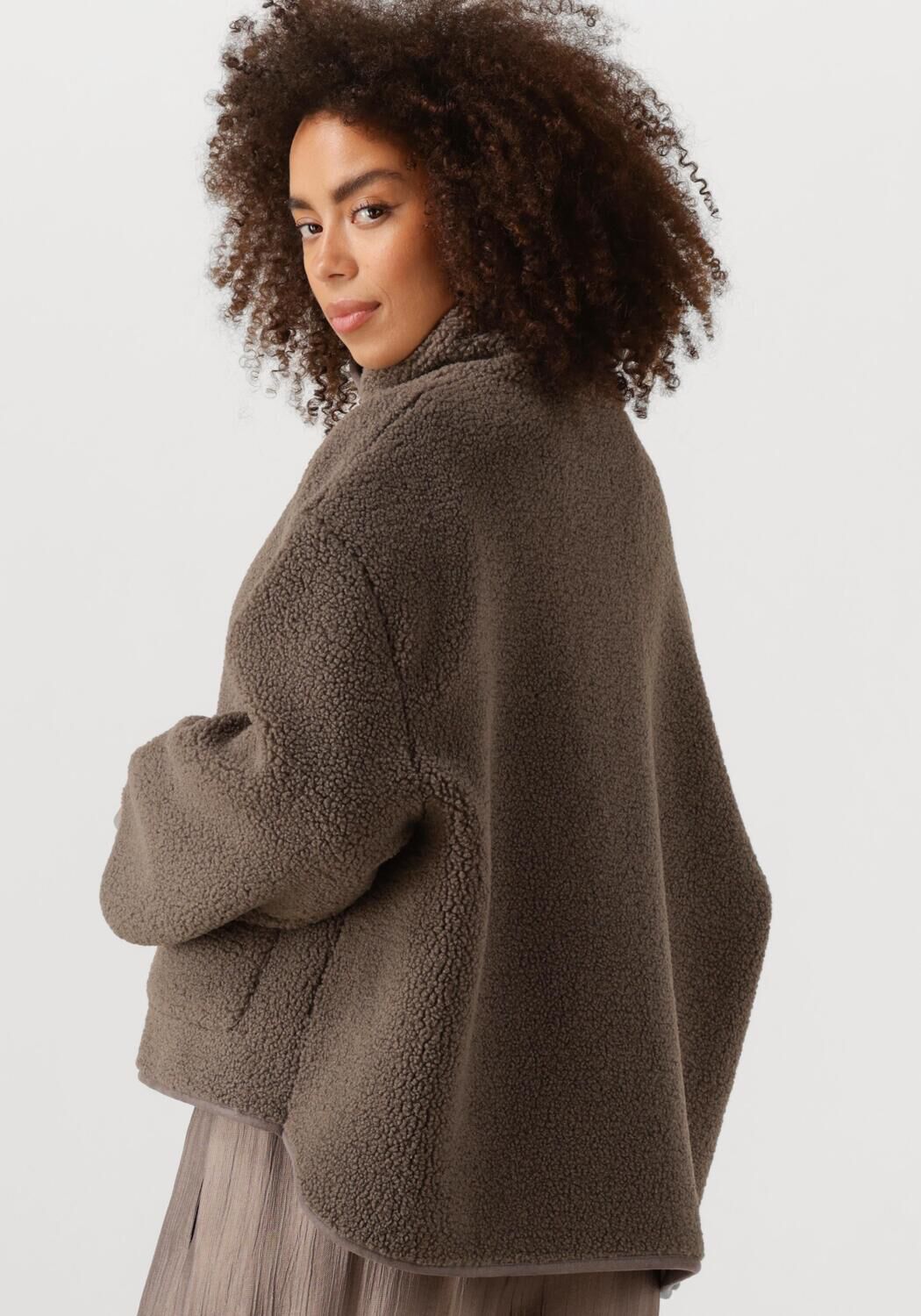 Braune KNIT-TED Teddy-Jacke JILL - large