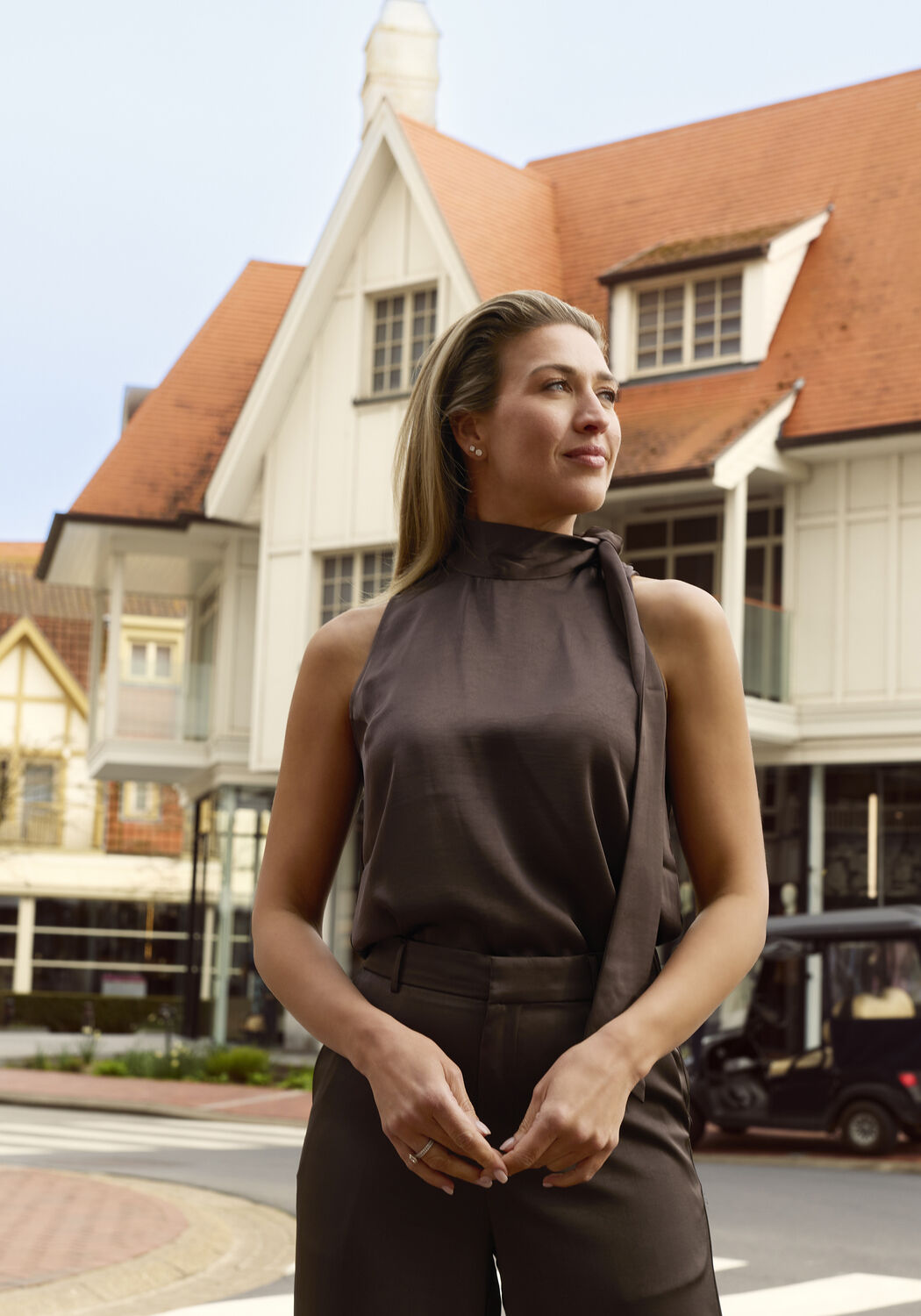 Braune OMODA ATELIER Top OM-DESIRE X BO - large