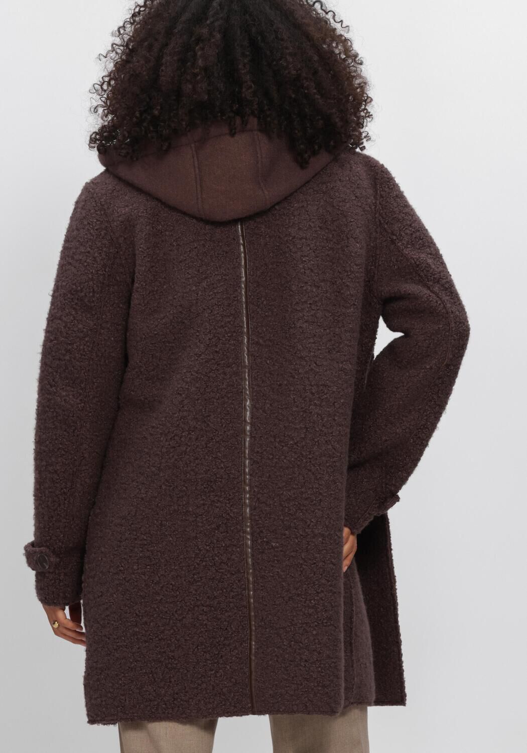 Braune NUKUS M&auml;ntel MIRTHE COAT BOUCLE - large