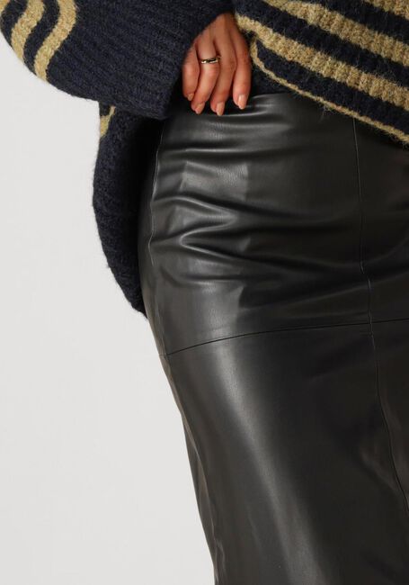 Schwarze EDITED Maxirock JELLA SKIRT - large