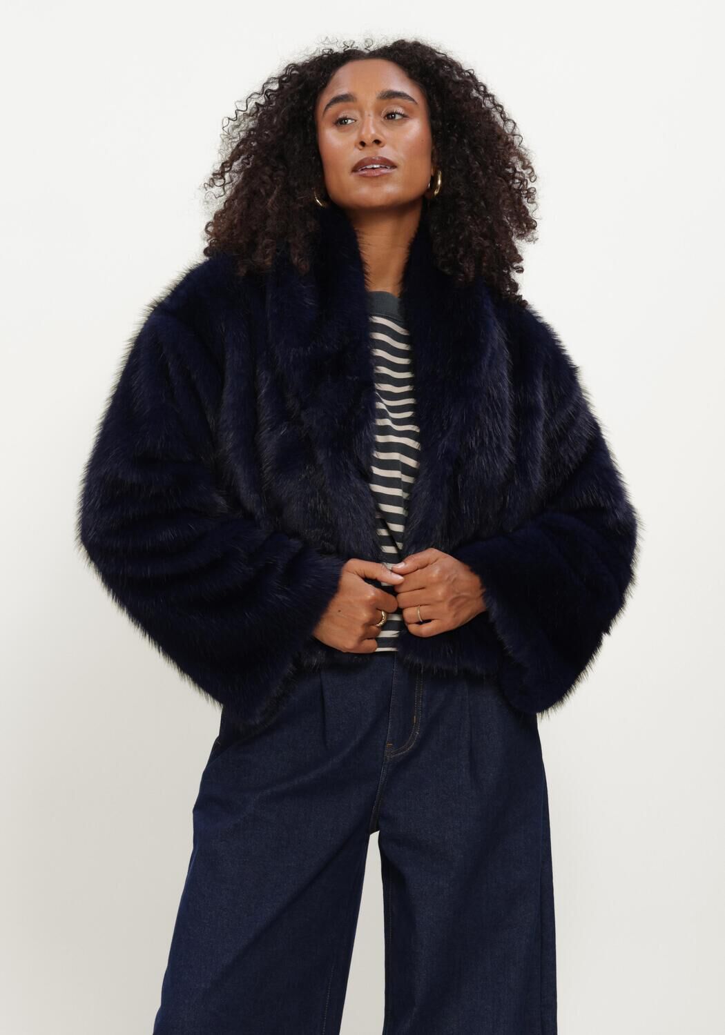 Dunkelblau STUDIO AMAYA Fake-Fur-Jack ZURI JACKET - BLUE - large