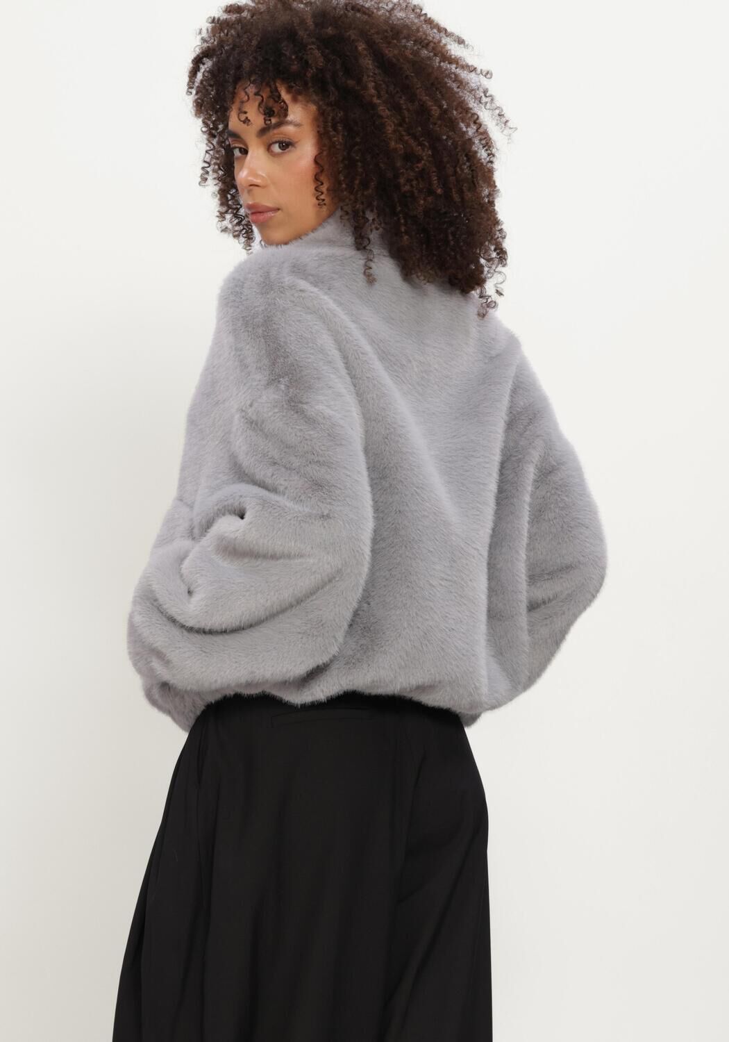 Graue IBANA Fake-Fur-Jack CHARLEY - large
