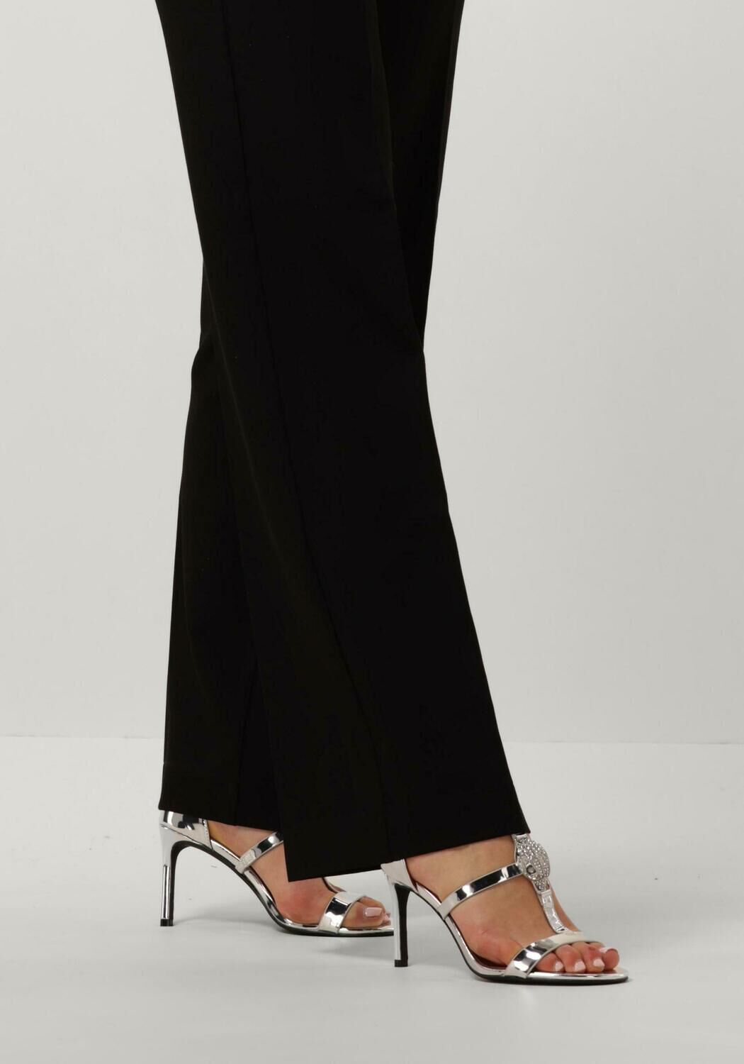 Silberne KURT GEIGER LONDON Sandalen HAMPTON SANDAL - large