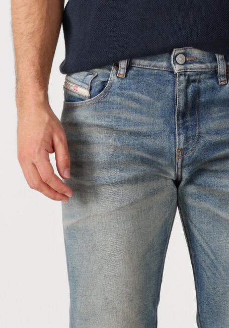 Blaue DIESEL Slim fit jeans 2019 D-STRUKT - large