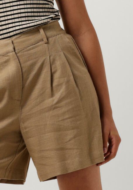 Camelfarbene Y.A.S. Hosen YASISMA HW SHORTS - large