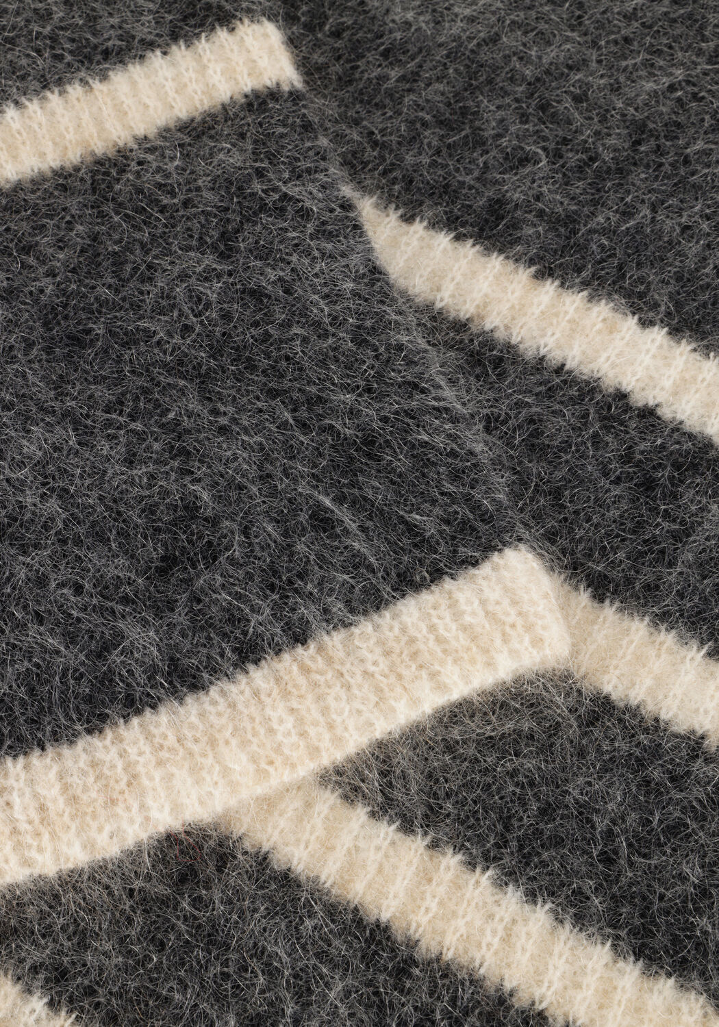 Graue SECOND FEMALE Pullover OVALIS KNIT T-NECK - large