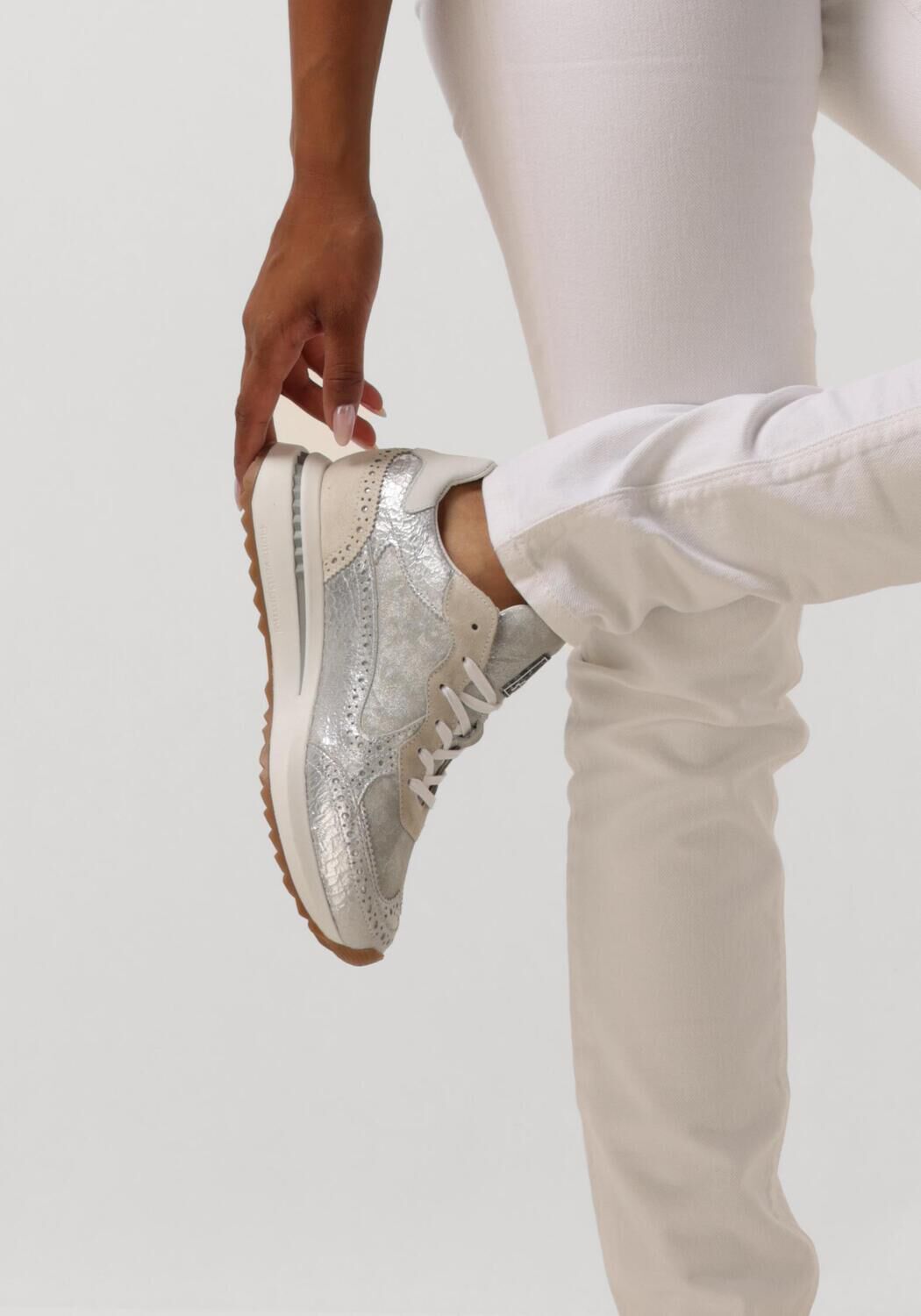 Silberne FLORIS VAN BOMMEL Sneaker Low SFW-10109 - large