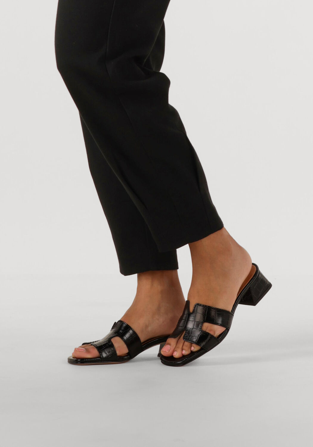 Schwarze NOTRE-V Mules AS-16621 - large