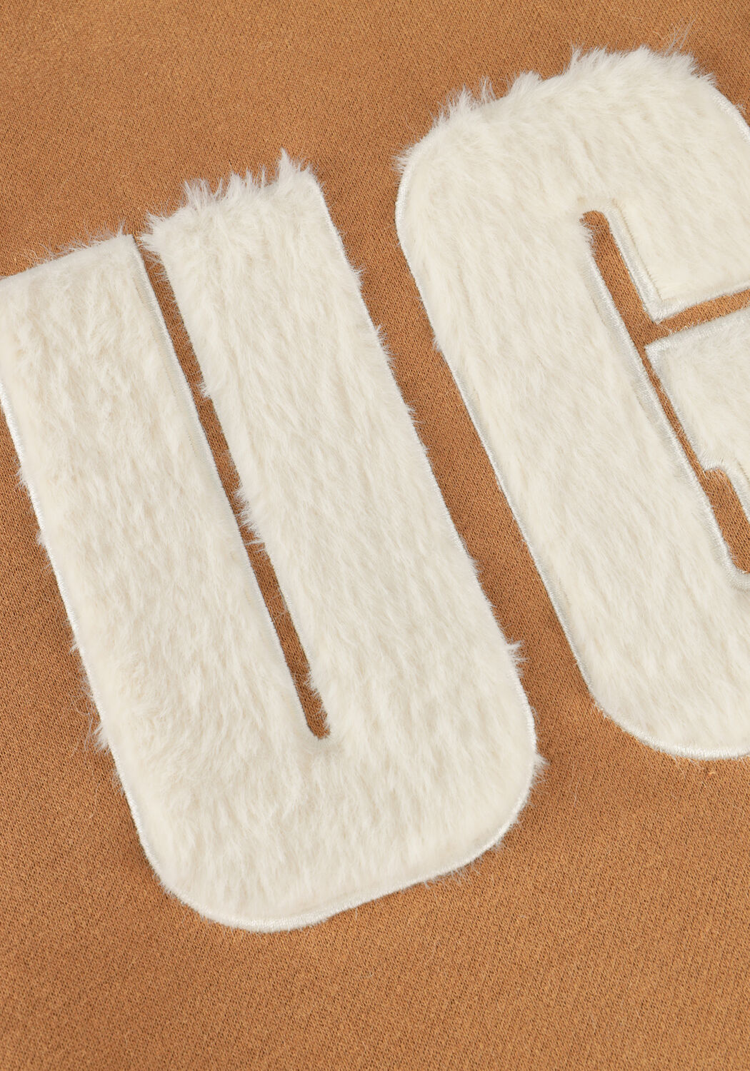 Camelfarbene UGG Sweatshirt MADELINE FUZZY LOGO CREWNECK - large