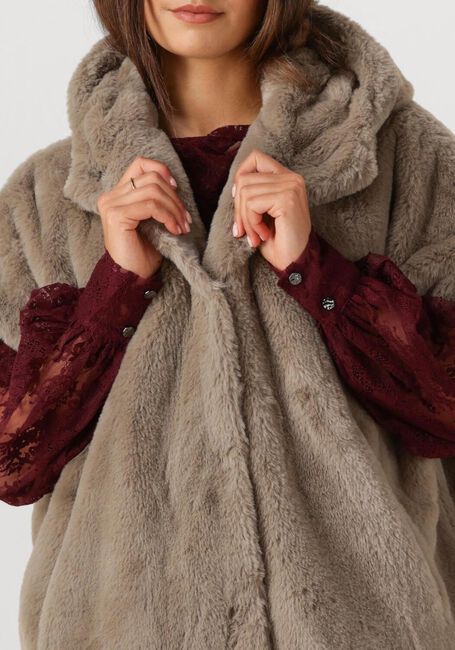 Taupe BEAUMONT Fake-Fur-Jack KORI BODYWARMER - large