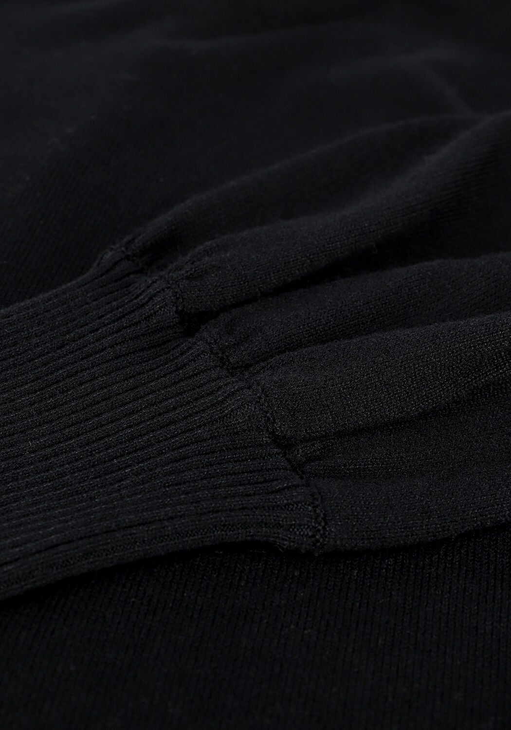 Schwarze MINUS Minikleid MERSIN HIGHNECK KNIT DRESS - large