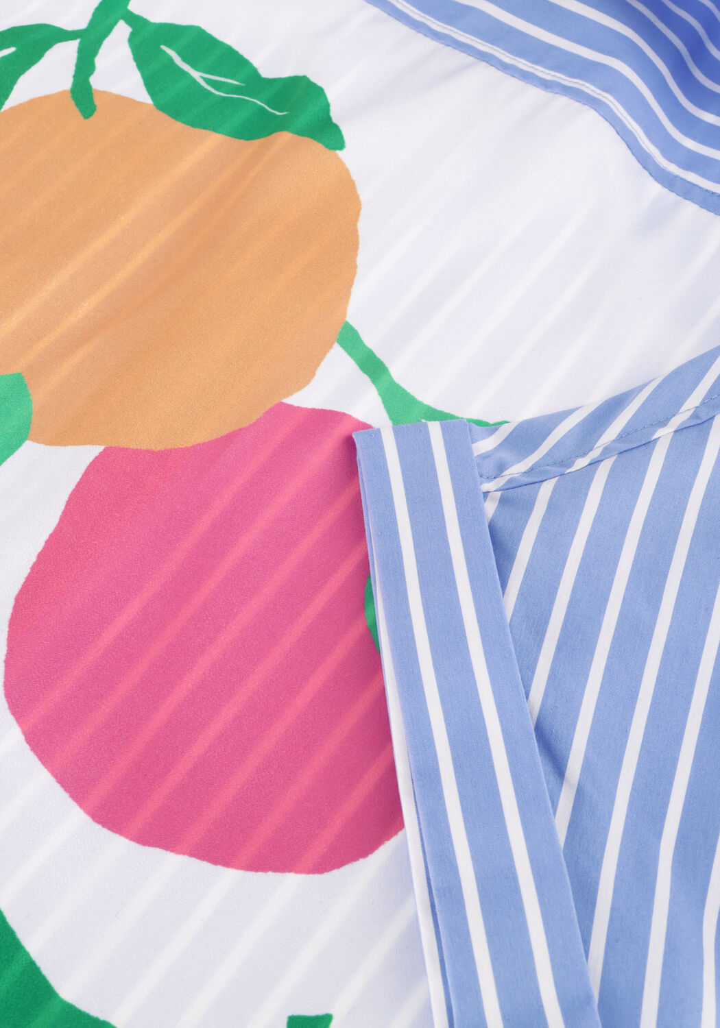 Blaue CATWALK JUNKIE Blusen SHORT SLEEVE BLOUSE WITH GRAPHIC - large