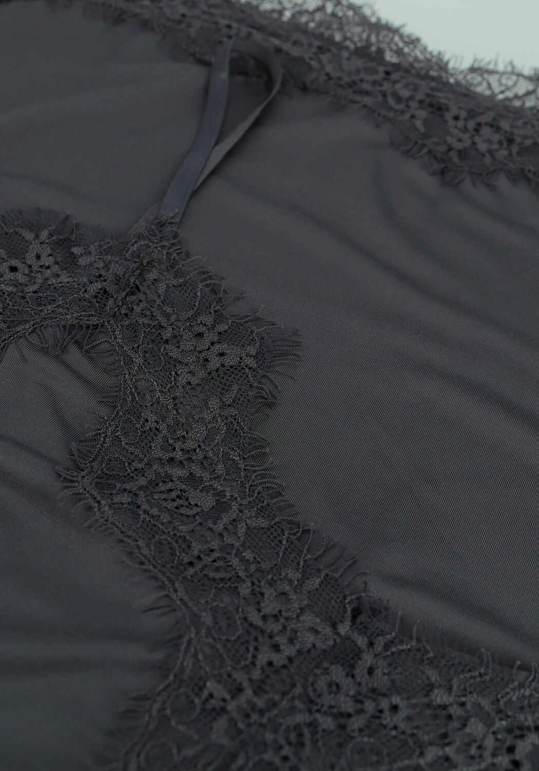 Graue CC HEART Top LACE TOP - large