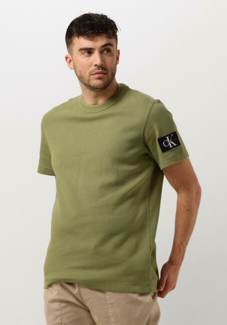 Grüne CALVIN KLEIN T-shirt BADGE WAFFLE TEE - large