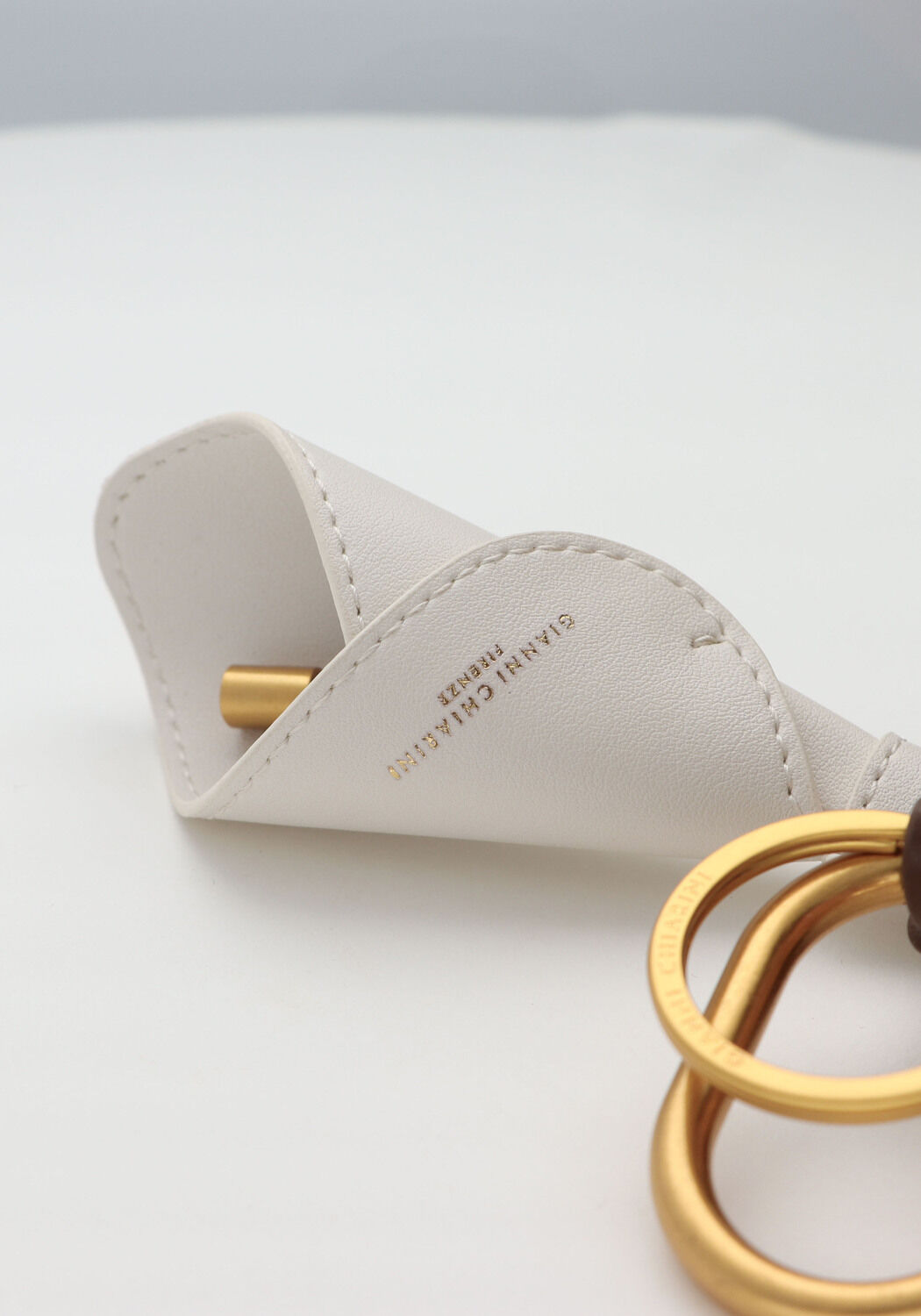 Nicht-gerade weiss GIANNI CHIARINI  CHARM CALLA - large