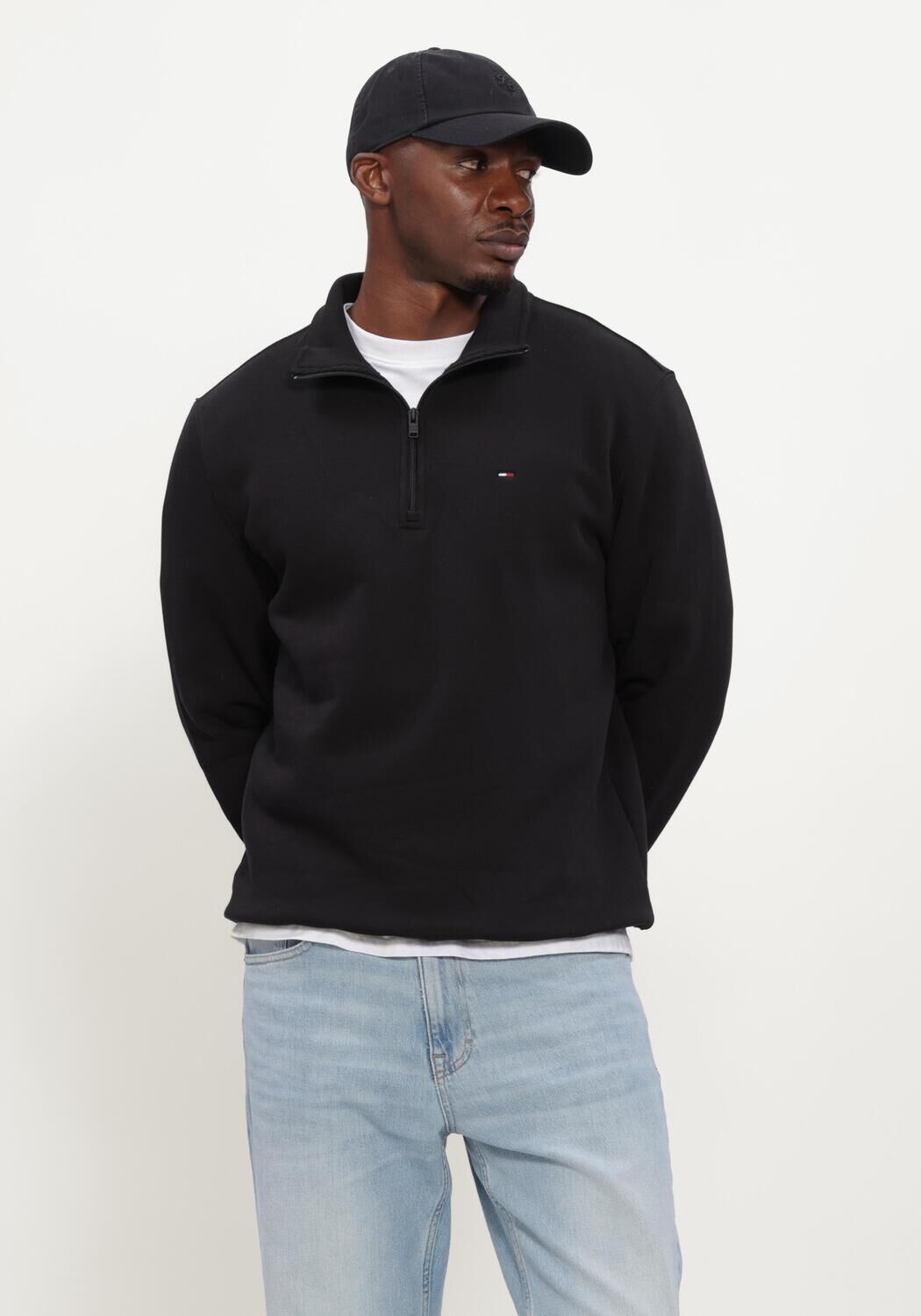 Schwarze TOMMY JEANS Sweatshirt TJM REG FLEECE 1/4ZIP MOCK NECK - large
