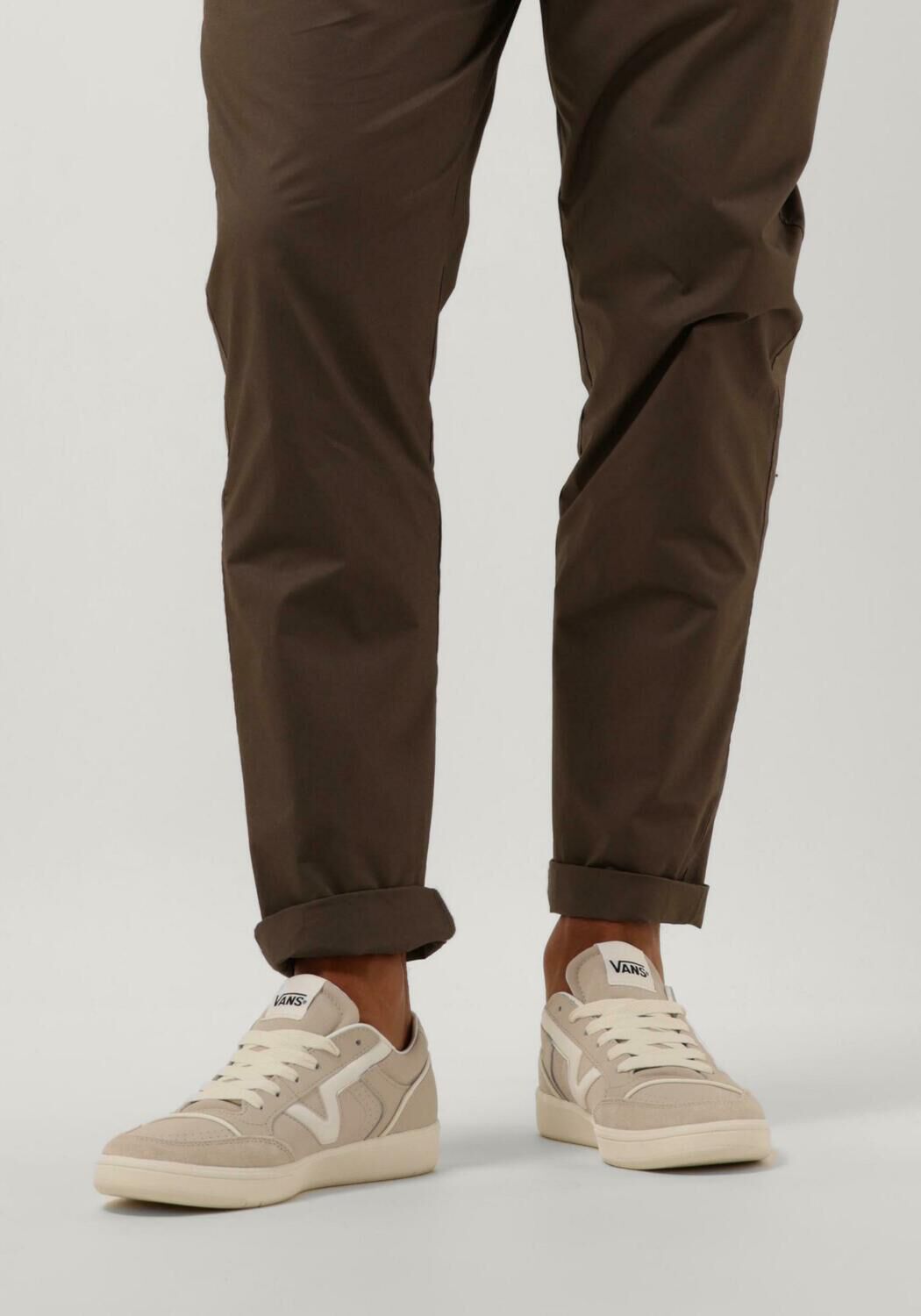 Graue VANS Sneaker Low UA LOWLAND CC MEN - large