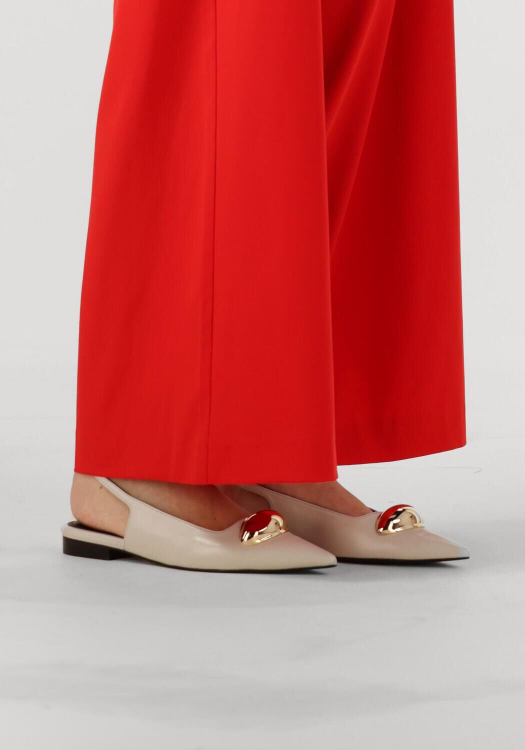 Wei&szlig;e TORAL Slingbacks CAROLE - large