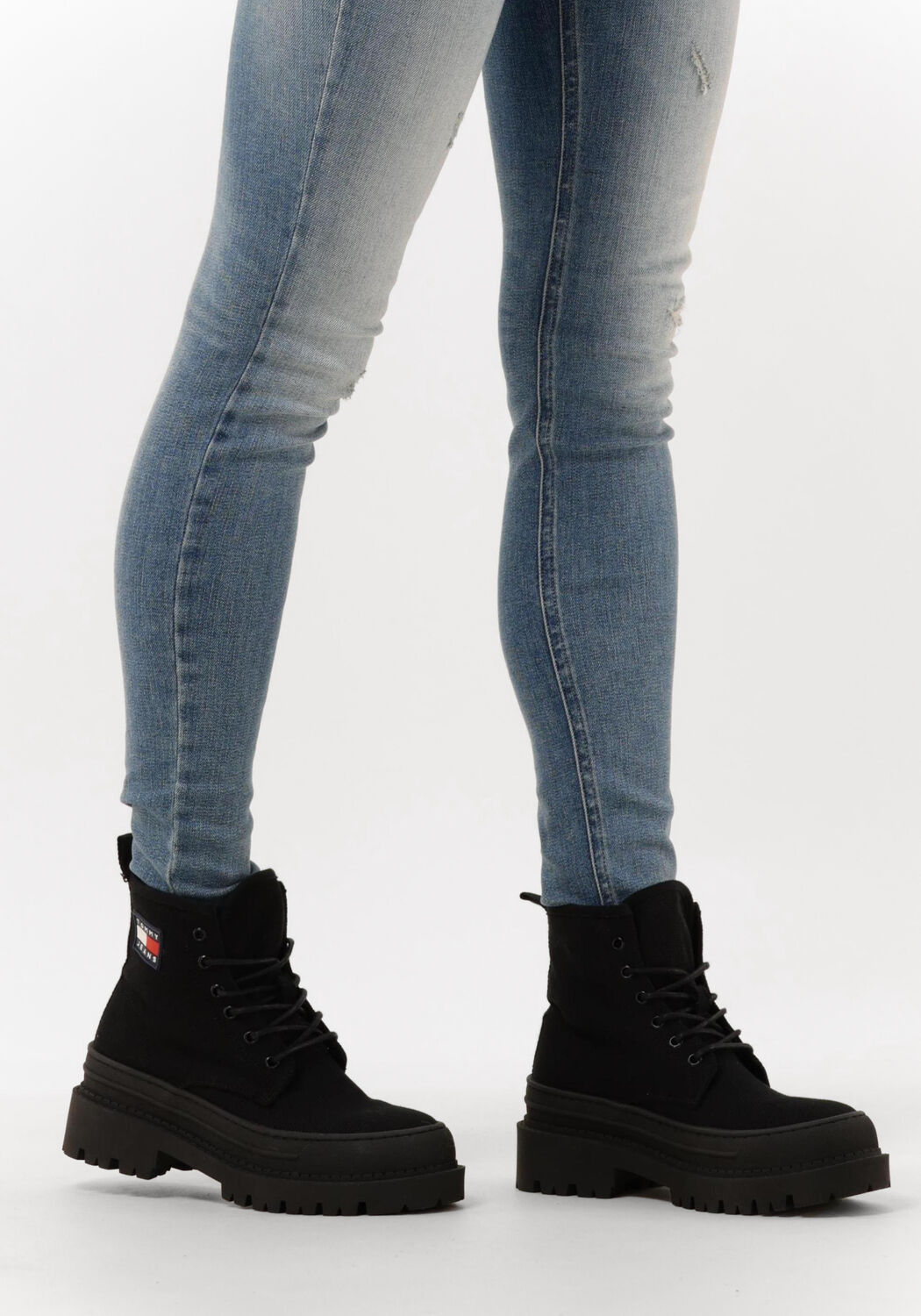 Schwarze TOMMY JEANS Schn&uuml;rboots TOMMY JEANS FOXING - large