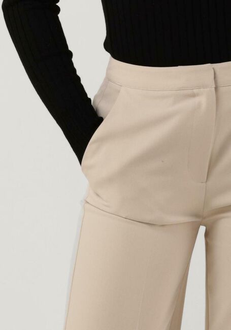 Nicht-gerade weiss ANOTHER LABEL Hose MOORE PANTS - large
