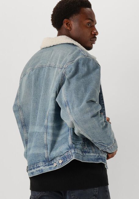 Hellblau CALVIN KLEIN Jeansjacke 90S SHERPA TRUCKER TINTED THUNDR - large