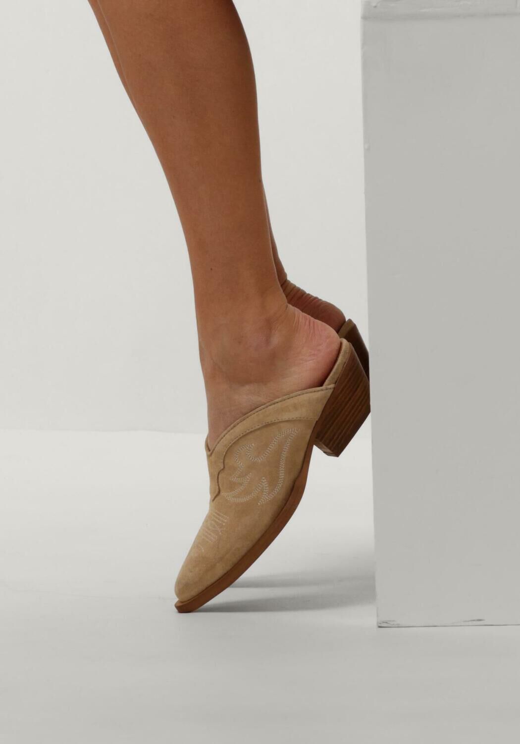 Beige ALPE Mules 5011 - large