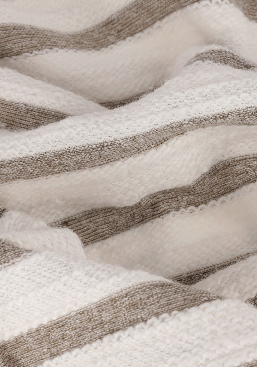 Olive ANERKJENDT T-shirt AKKIKKI S/S STRUCTURE STRIPE - large