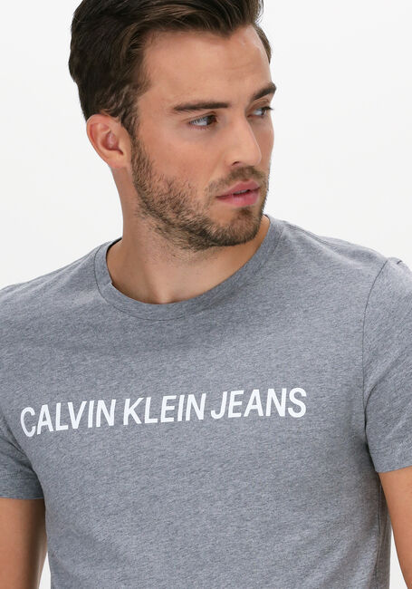 Graue CALVIN KLEIN T-shirt INSTITUTIONAL L - large