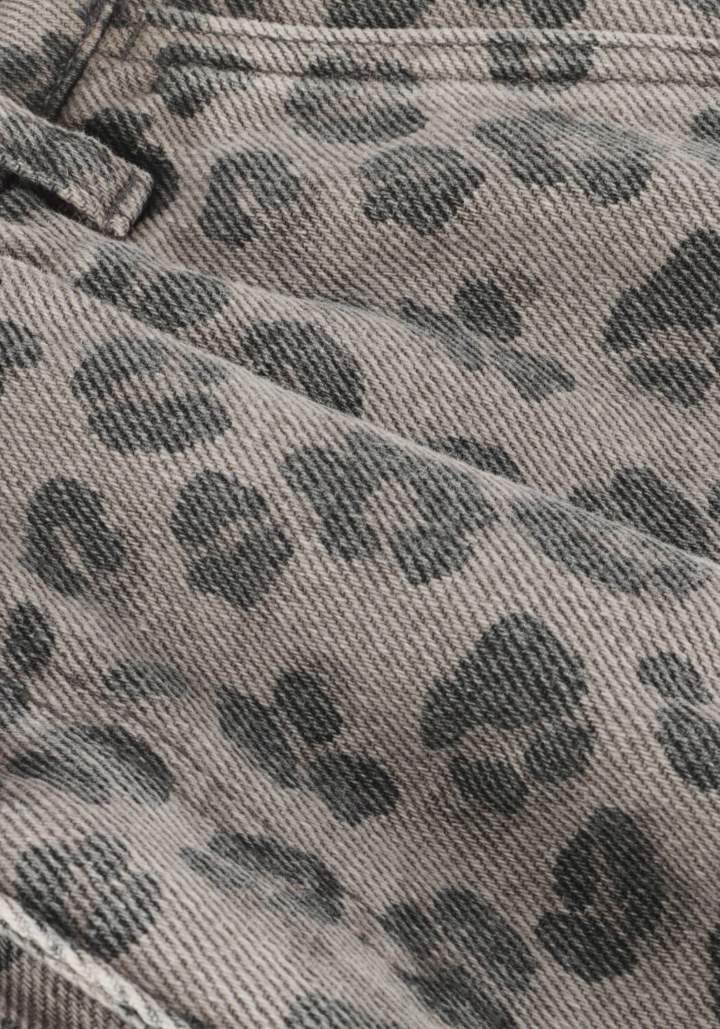 Ecru BY-BAR Kurze Hosen JUNE GREEN CHEETAH SHORT - large