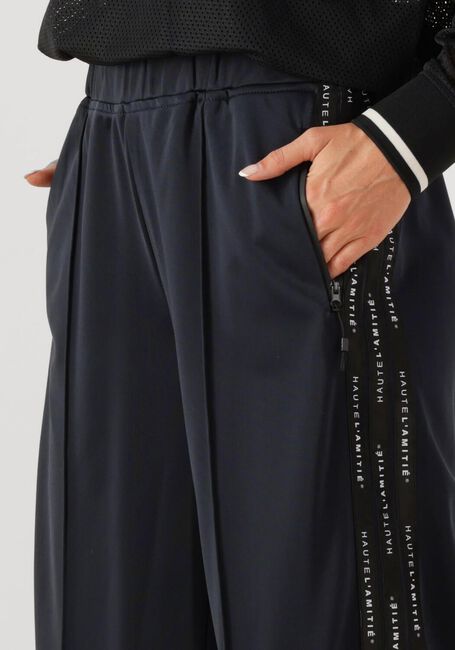 Blaue HAUTE L'AMITIÉ Weite Hose LOGO TAPE TRACK TALL PANT - large