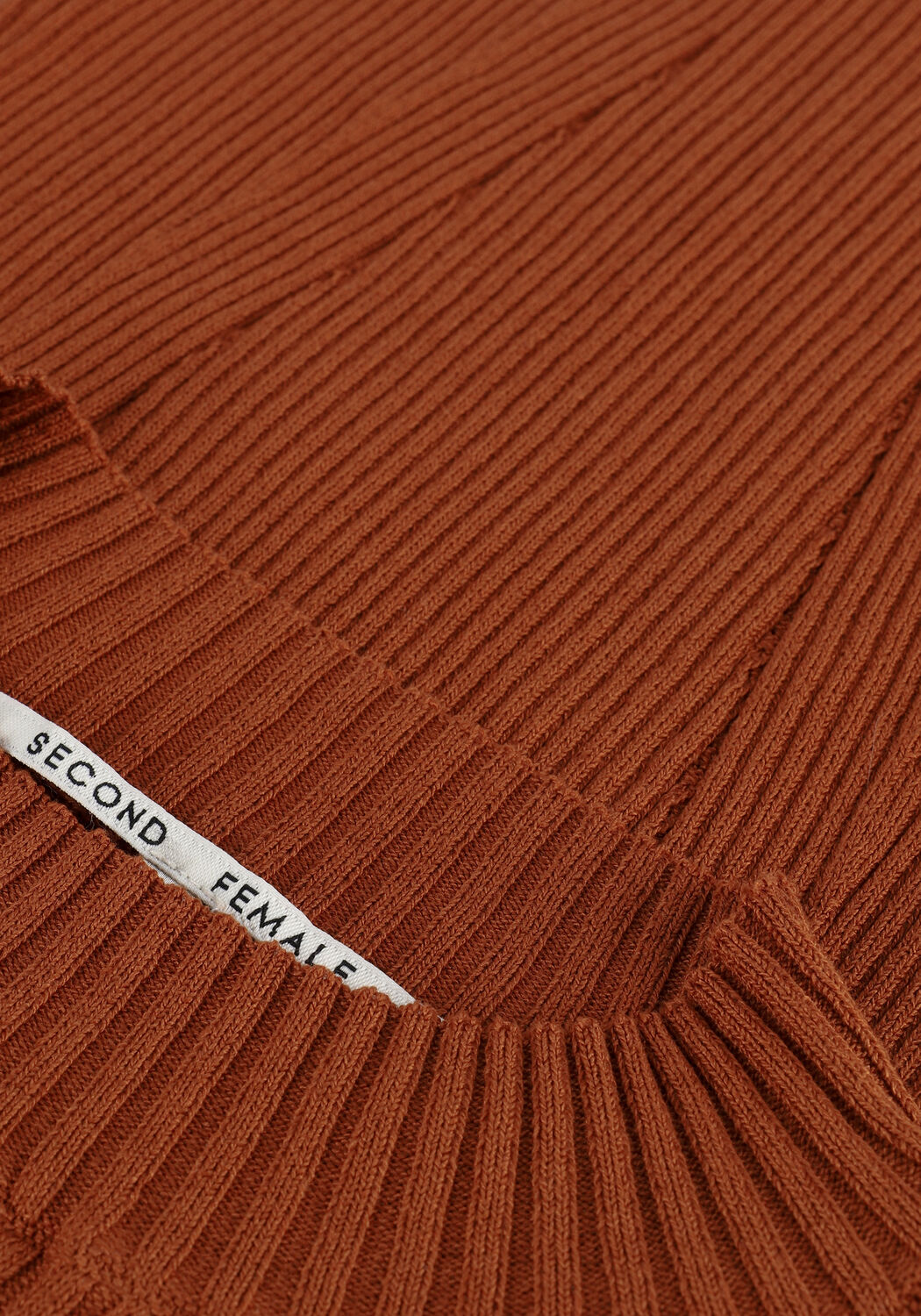 Braune SECOND FEMALE Rollkragenpullover CANILLU KNIT O-NECK - large