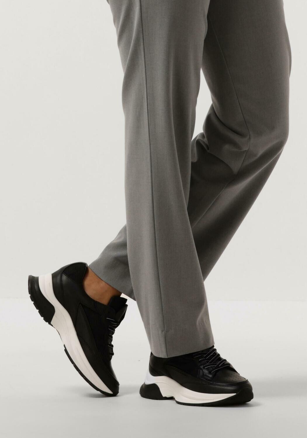 Schwarze RED-RAG Sneaker Low 71542 - large