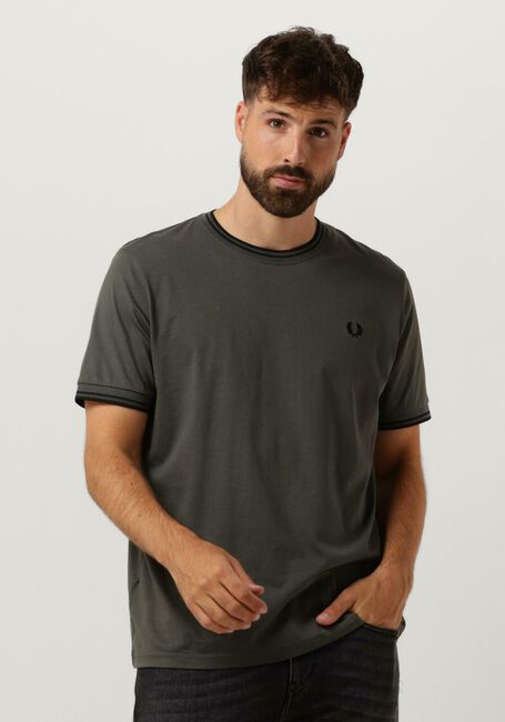 Olive FRED PERRY T-shirt TWIN TIPPED T-SHIRT - large