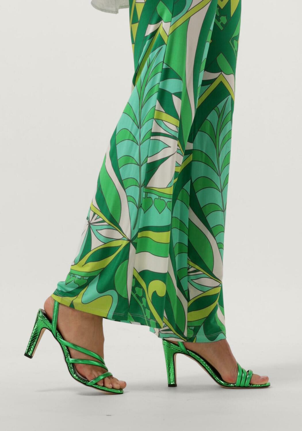 Gr&uuml;ne NOTRE-V Sandalen 27242 - large