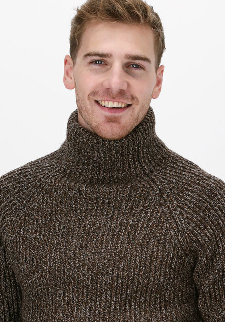 Braune DRYKORN Rollkragenpullover ARVID 423038 - large