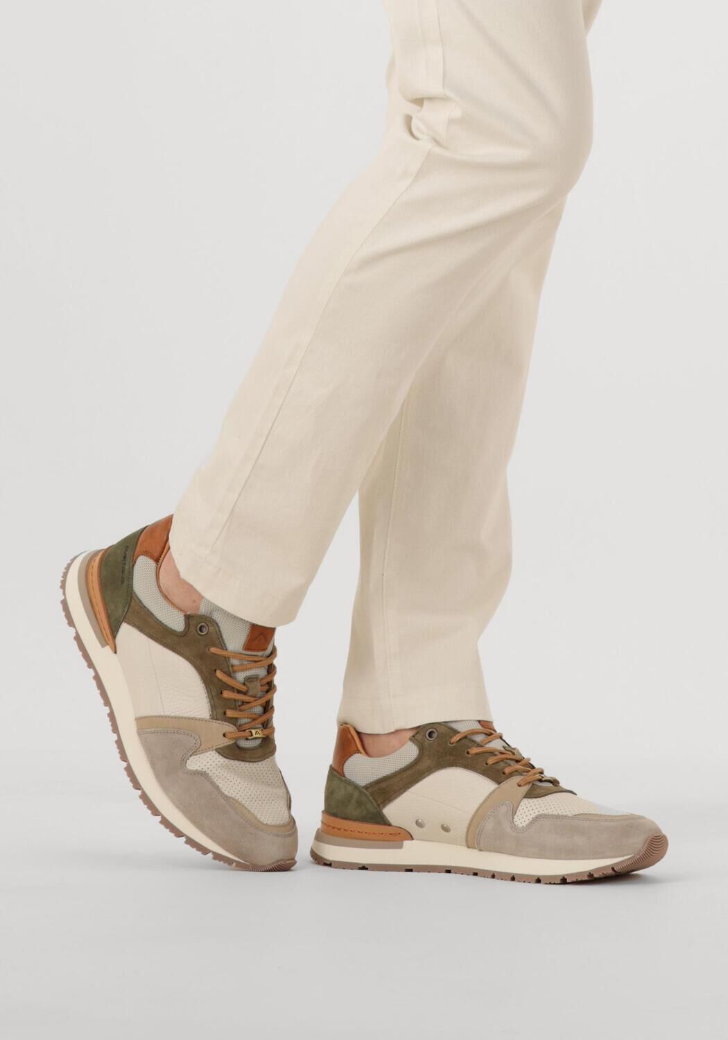 Beige AMBITIOUS Sneaker Low VINCE - large