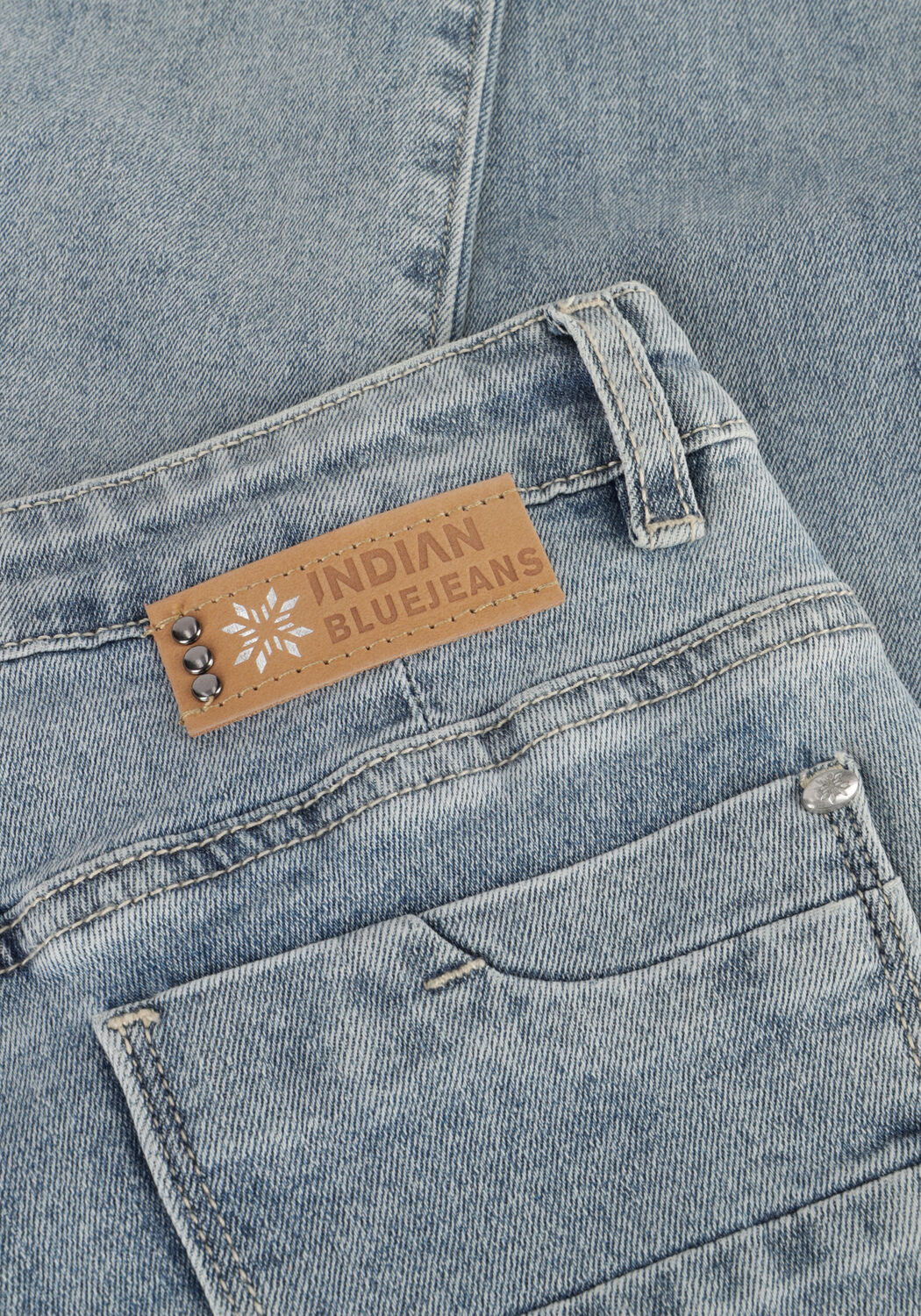 Blaue INDIAN BLUE JEANS Flared jeans LEXI BOOTCUT FIT - large